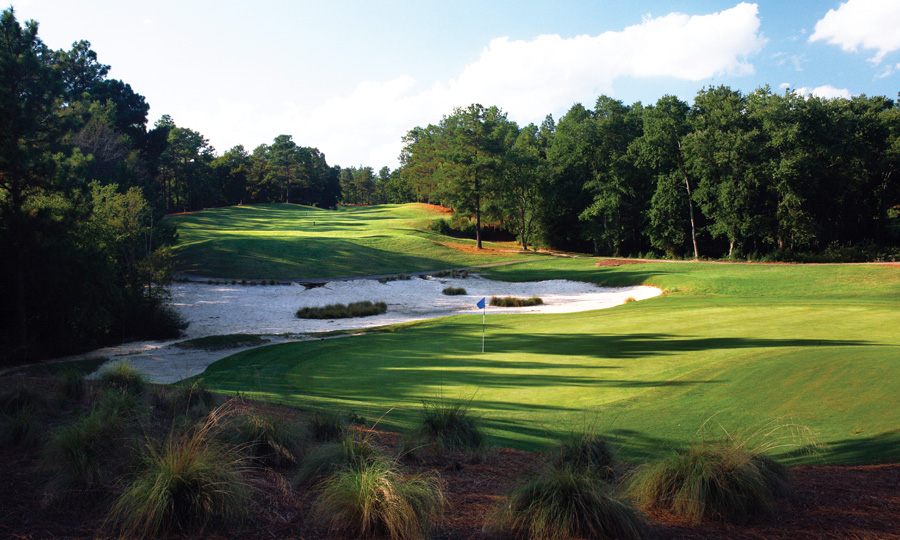 Legacy Golf Links is a Nicklaus Design golf course and is one of the most popular courses to play in the Pinehurst, Southern Pines and Aberdeen area of North Carolina. Legacy has been awarded 4 ½ stars by Golf Digest and was selected as one of the Top 50 golf courses in the country for customer service.