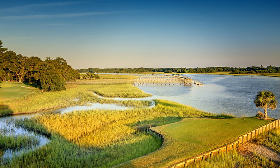 The Links at Stono Ferry. Set amidst South Carolina Lowcountry breezes from the Intracoastal Waterway and centuries-old live oaks, Stono Ferry is a refuge from society’s hustle. This championship, Ron Garl design offers one of the most exciting tests in all the Lowcountry.