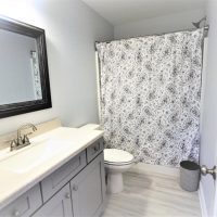 Kilmarlic-Cottage-Bathroom